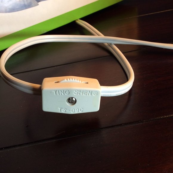 Vintage Winnie the Pooh and Piglet Desk Lamp w/Box - Picture 5 of 9